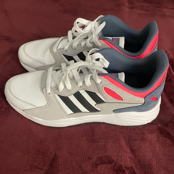 MENS Adidas Tennis shoes. Size 12. WORN ONCE. - Picture 3 of 4